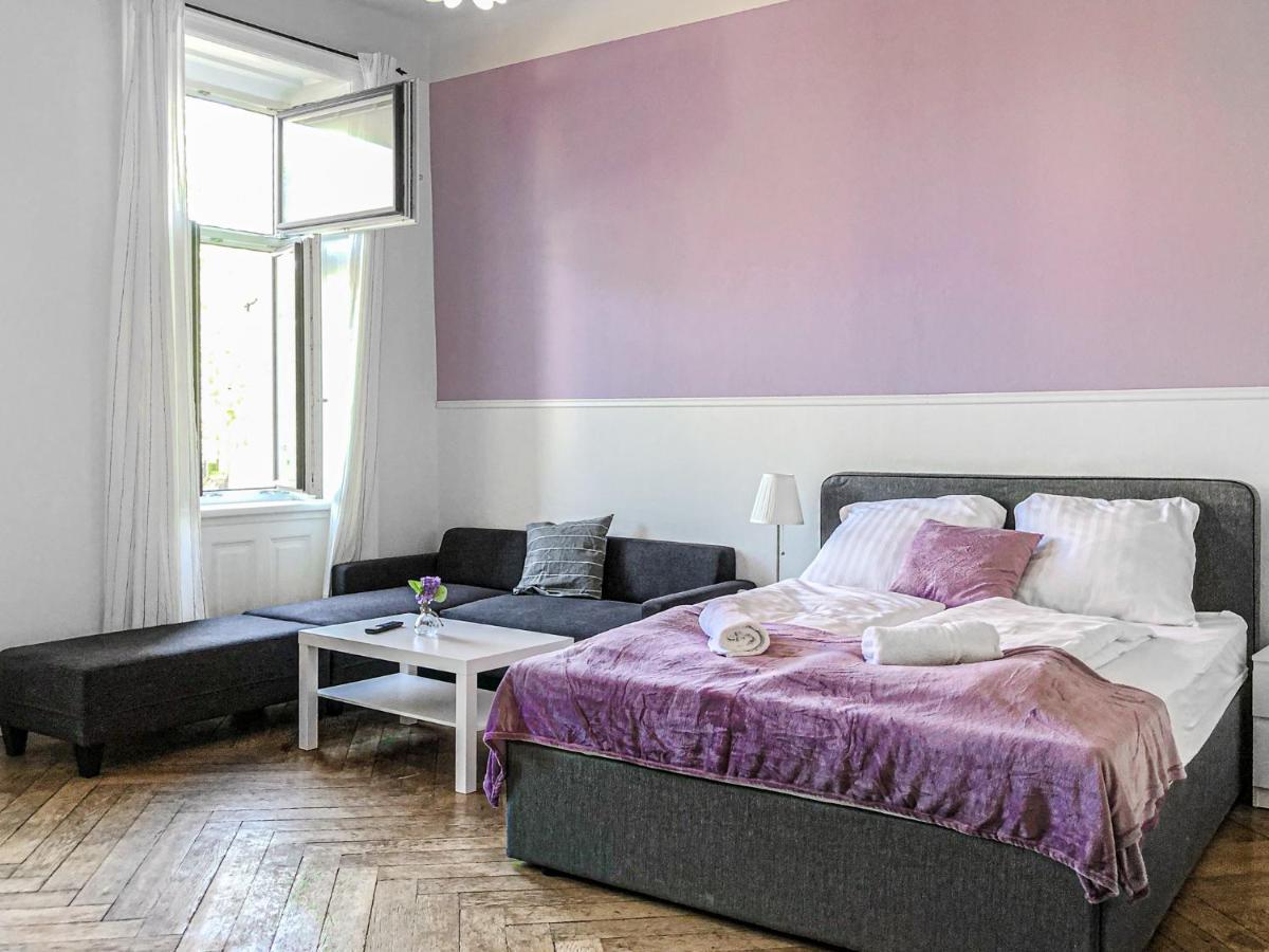 Commodious 2Br Apt. Near Akh-Perfect For Groups Wien Eksteriør billede